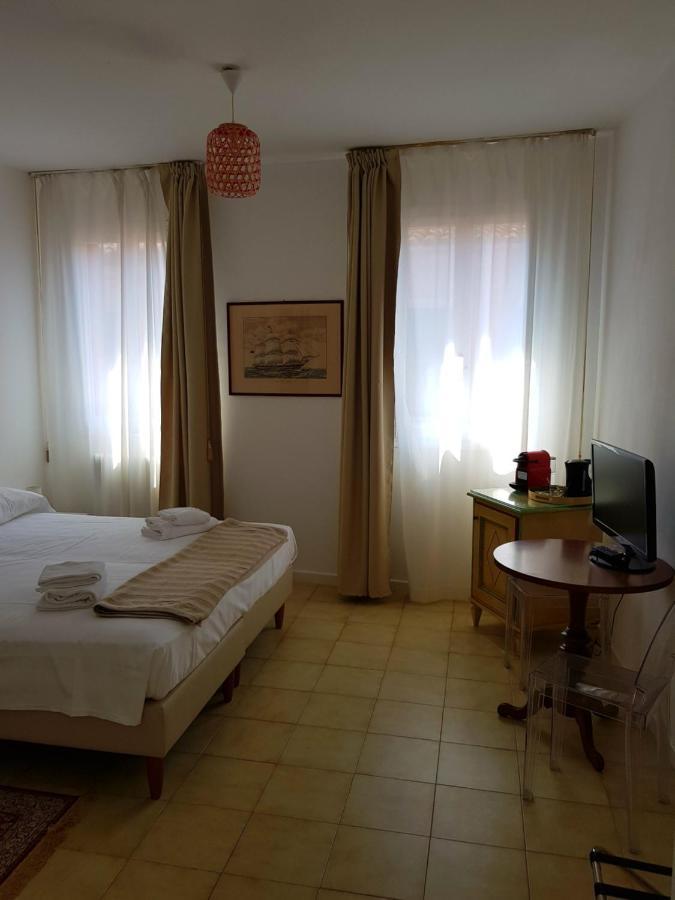 Butterfly Guest House Венеция Экстерьер фото