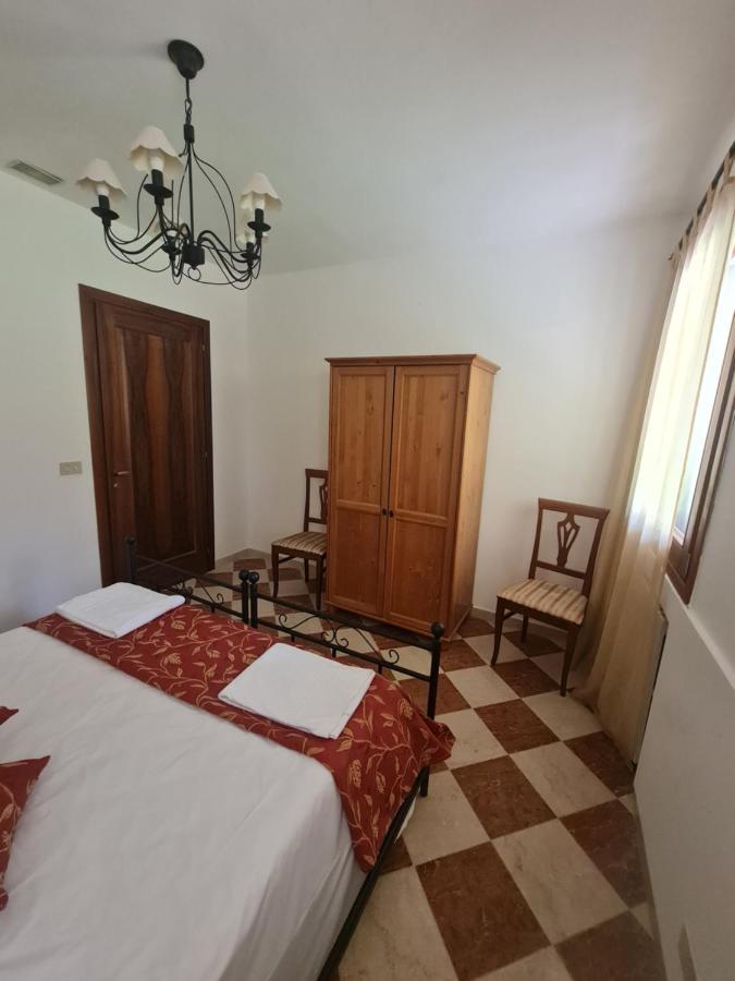 Butterfly Guest House Венеция Экстерьер фото